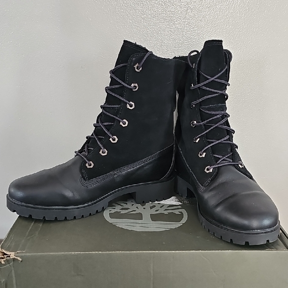 New In Box Woman's Timberland Black Fleece Lined Winter Boots.  Size 8B - Picture 3 of 15